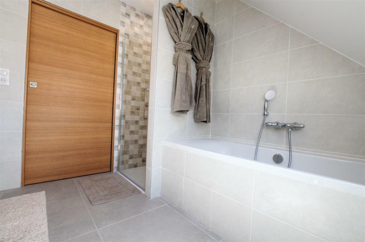 La Villa Lombardi En Champagne, Avec Piscine Privee Et Jacuzzi Les Riceys Exterior foto